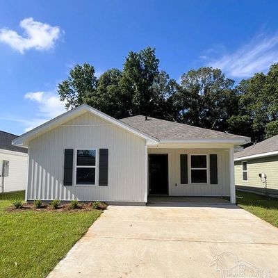 705 W Devane St, Pensacola, FL 32534