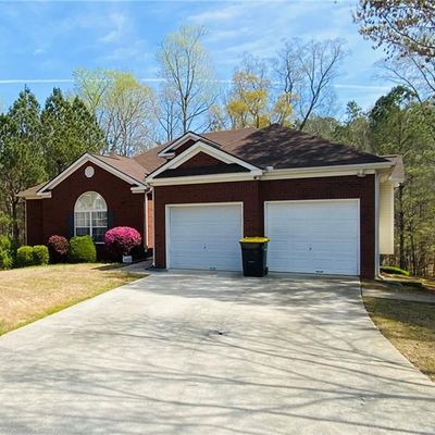 7062 Spruce Cir, Fairburn, GA 30213