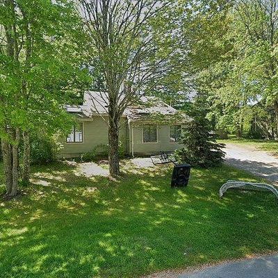 71 Ledgeview Dr, Rochester, NH 03839