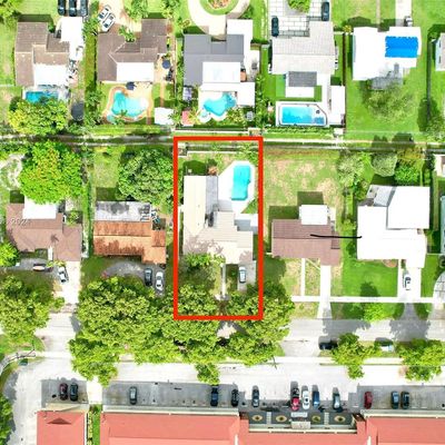 720 Rio Vista Dr, Miami Springs, FL 33166