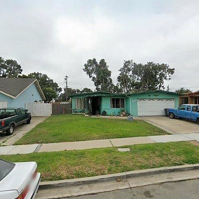 730 Meadow Dr, Salinas, CA 93905