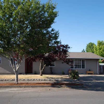 625 35 Th Ave Se, Albany, OR 97322