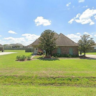 6251 Pelican Crossing Dr, Gonzales, LA 70737