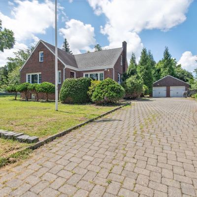 635 Barron Ave, Woodbridge, NJ 07095