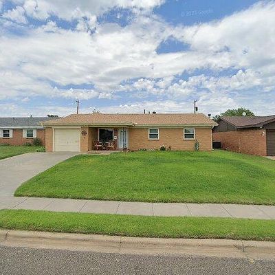 637 Evergreen St, Borger, TX 79007