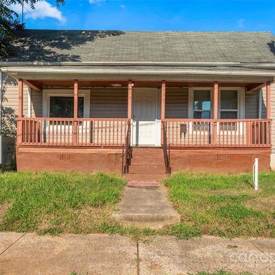 639 Harrison St, Statesville, NC 28677