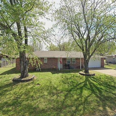 640 S Pecan St, Oologah, OK 74053