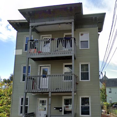 65 Brewster St, Waterbury, CT 06704