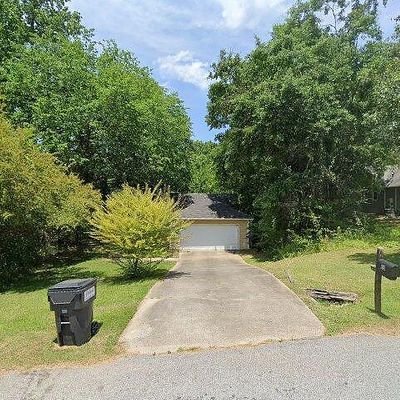 65 Spring Cir, Senoia, GA 30276