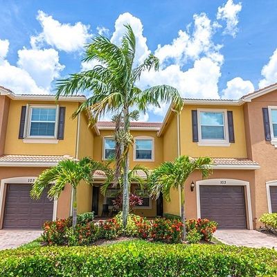 6553 Monterey Point, Naples, FL 34105