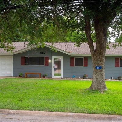 657 S Meyer St, La Grange, TX 78945