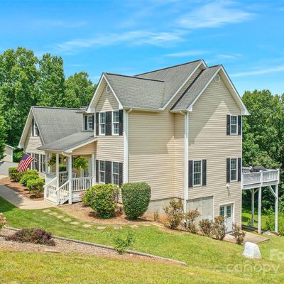 66 Azalea Dr, Weaverville, NC 28787