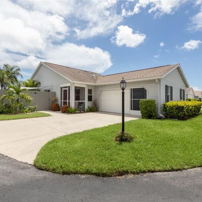 668 Ironwood Circle, Venice, FL 34292