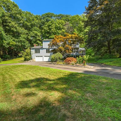 8 Oak Ln, Weston, CT 06883