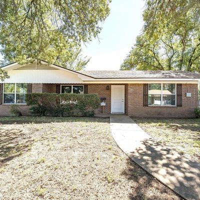 801 Circle Dr, Jacksonville, TX 75766