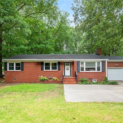 802 Seaford Rd, Seaford, VA 23696