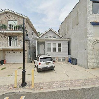 806 17 Th St, Union City, NJ 07087