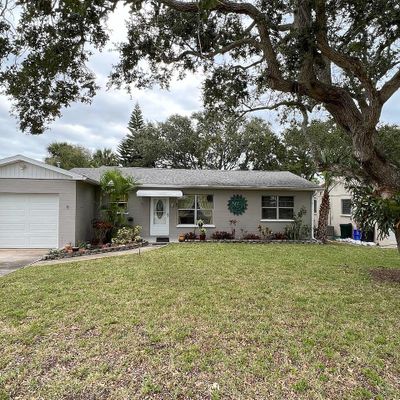 806 2nd Avenue E, New Smyrna Beach, FL 32169