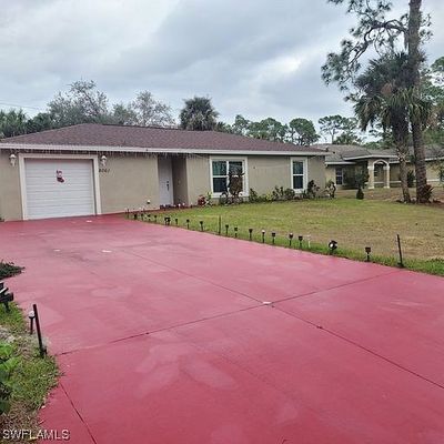 8061 Windswept Cir, Labelle, FL 33935