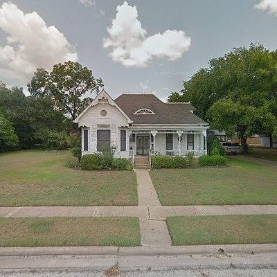 807 Summit St, Schulenburg, TX 78956