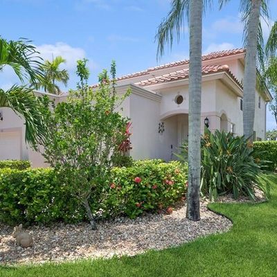 8074 Aberdeen Drive, Boynton Beach, FL 33472