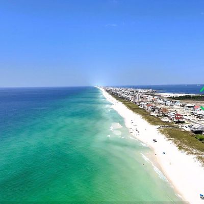 8082 Gulf Blvd, Navarre, FL 32566