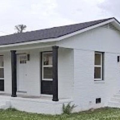 809 Cooper St, Marion, SC 29571