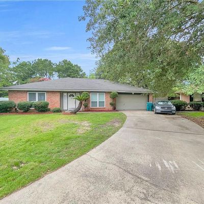 809 Lake Felicity Ct, Slidell, LA 70461