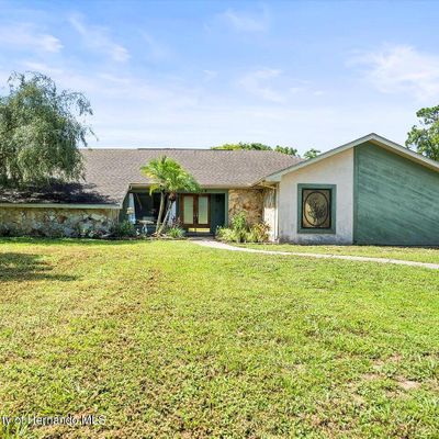 8098 Chaucer Dr, Weeki Wachee, FL 34607