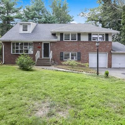 81 Knickerbocker Rd, Demarest, NJ 07627