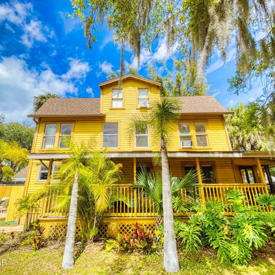 810 Magnolia St, New Smyrna Beach, FL 32168