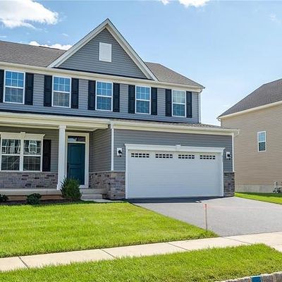 813 Hendon Ln, Catasauqua, PA 18032