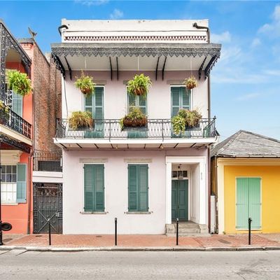 817 Burgundy St, New Orleans, LA 70116