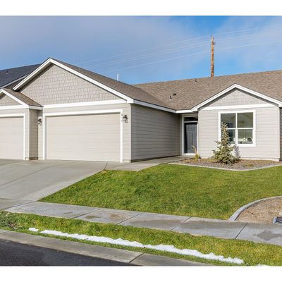 817 E Autumn Ave, Hermiston, OR 97838