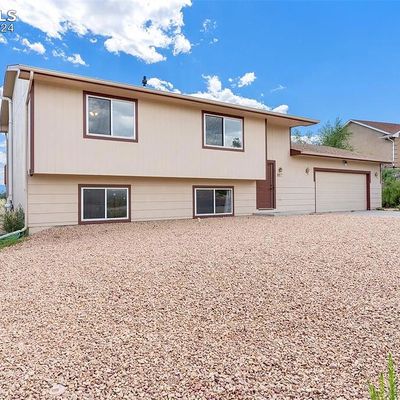 817 S Aguilar Ln, Pueblo, CO 81007