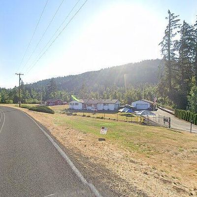 81851 River Dr, Creswell, OR 97426