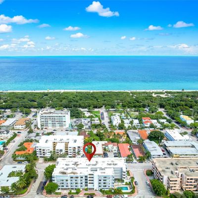 8201 Byron Ave, Miami Beach, FL 33141