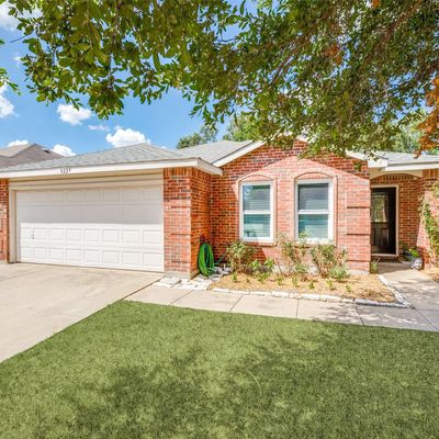 8229 Montecito Dr, Denton, TX 76210