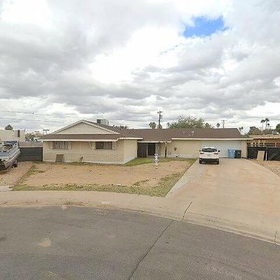 8240 W Vale Dr, Phoenix, AZ 85033