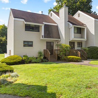 83 Spice Hill Dr, Wallingford, CT 06492