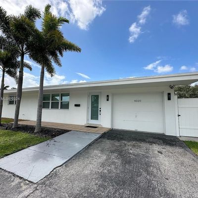 8320 Taft St, Pembroke Pines, FL 33024