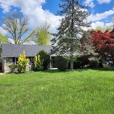 837 Warfield Ln, Huntingdon Valley, PA 19006