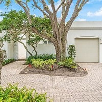 8409 Red Bay Ct, Vero Beach, FL 32963