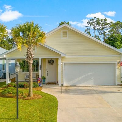 8413 Warner Pl, Panama City, FL 32408