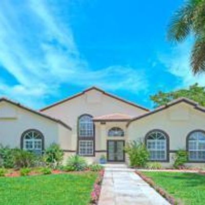 8443 Sawpine Rd, Delray Beach, FL 33446