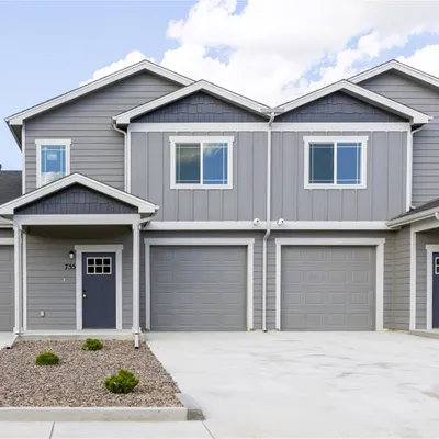 734 W 8th Street, Wray, CO 80758