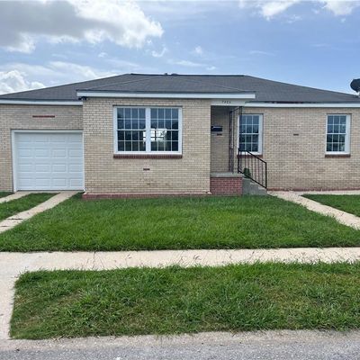 7405 Rachel St, Marrero, LA 70072