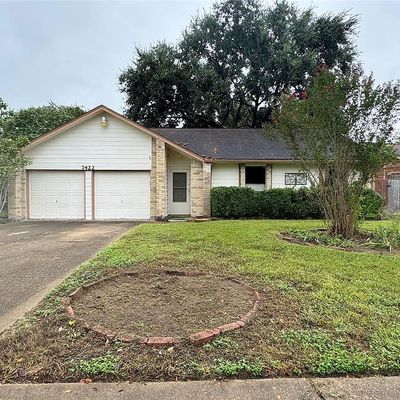 7422 Broken Arrow St, Baytown, TX 77521