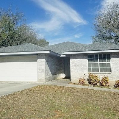 743 Oak Dr, Blanco, TX 78606