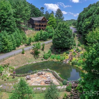 750 Silver Springs Dr, Banner Elk, NC 28604